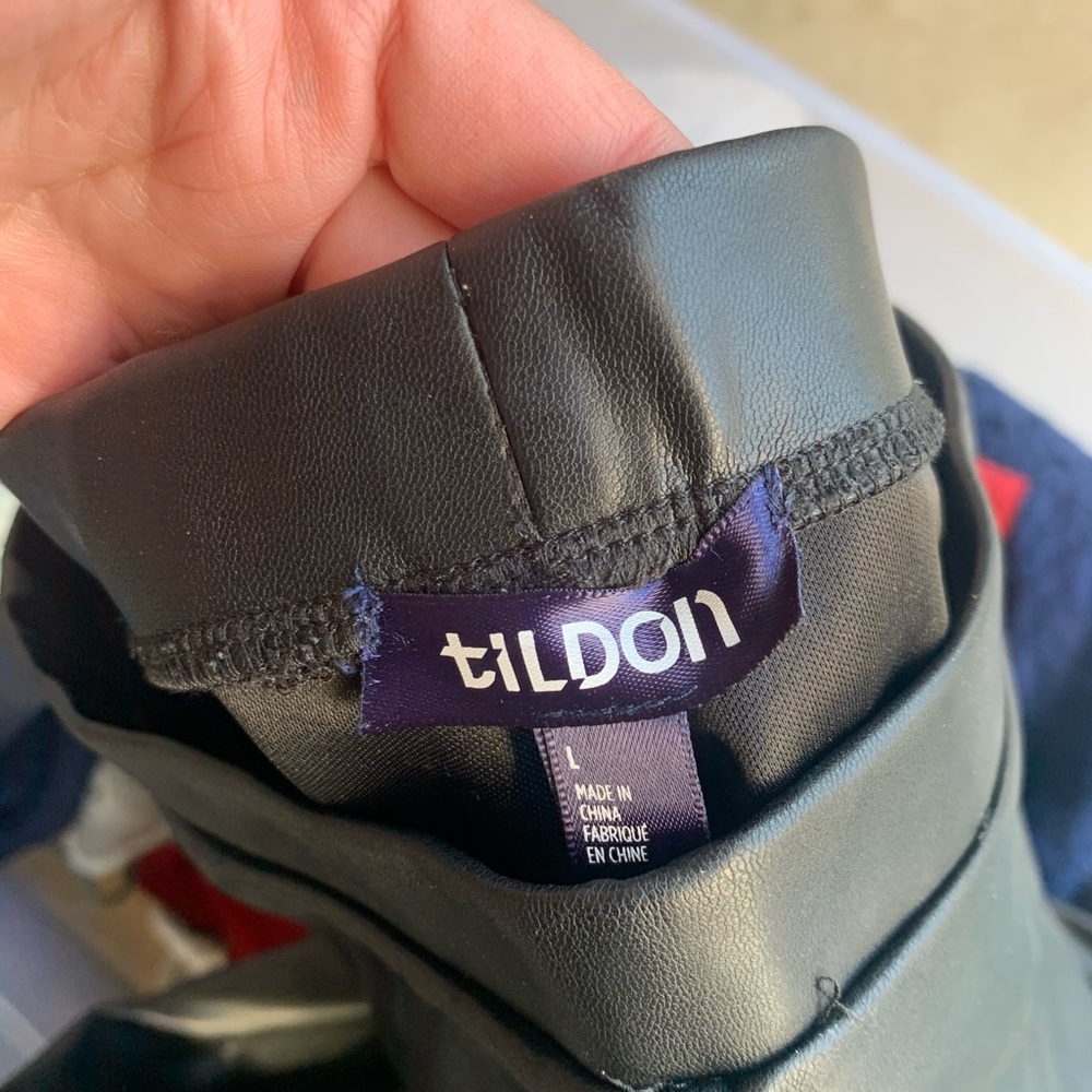 Tildon faux leather leggings from Nordstrom - Picture 3 of 3